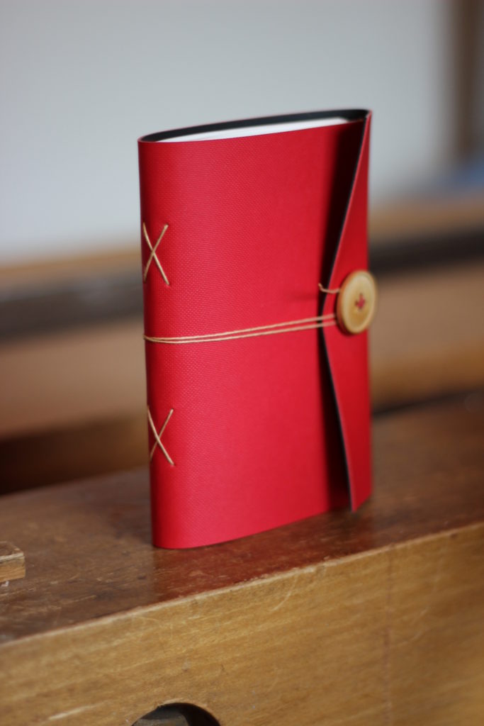 carnet en simili-cuir avec fermeture bouton